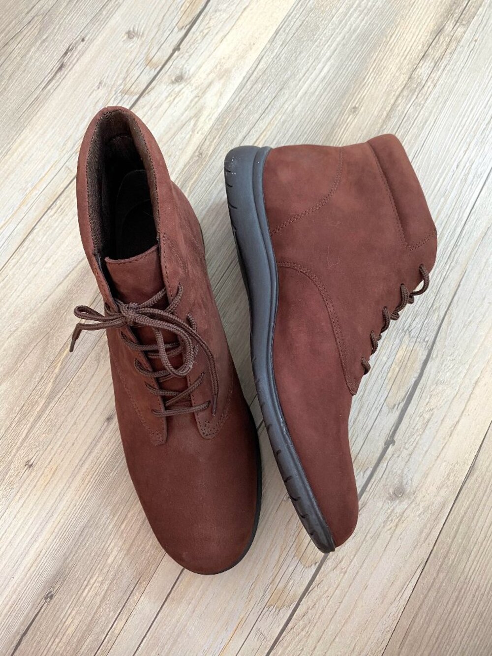 Easy Spirit Brown Clay Suede Lace Front Boots - Size 9.5